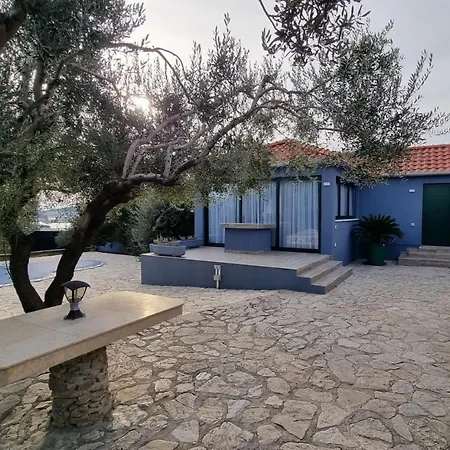 Willa Luxury Private Complex With Pool And Jacuzzi
