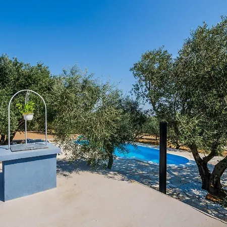 Villa Luxury Private Complex With Pool And Jacuzzi *