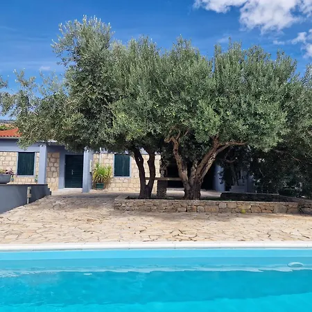 Villa Luxury Private Complex With Pool And Jacuzzi