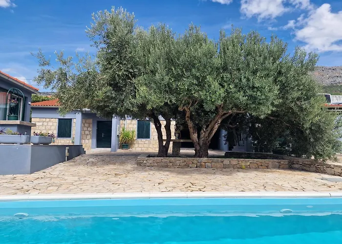 Βίλα Luxury Private Complex With Pool And Jacuzzi